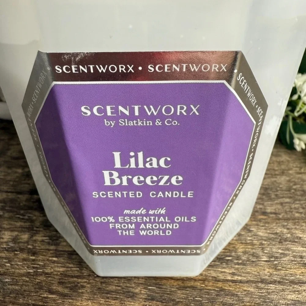 ScentWorx Lilac Breeze Scented Candle 3-Wick 14.5 oz Slatkin & Co Essential Oils